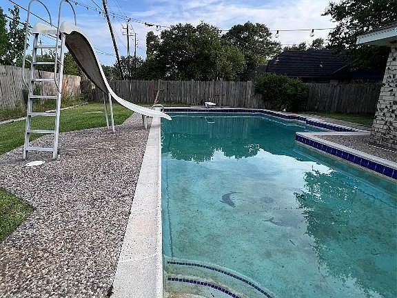 3rd image of 3327 Old Hickory Dr