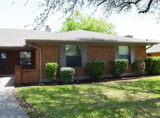 1446 Pinnacle Peak Dr, Desoto, TX 75115
