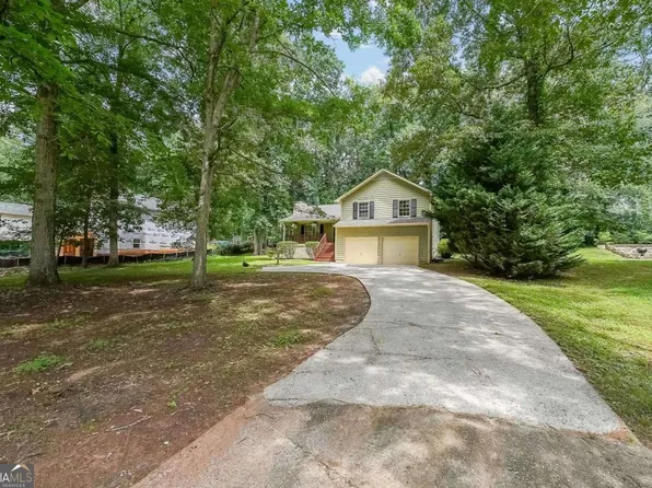 269 Powder Mill Dr, Dallas, GA 30157