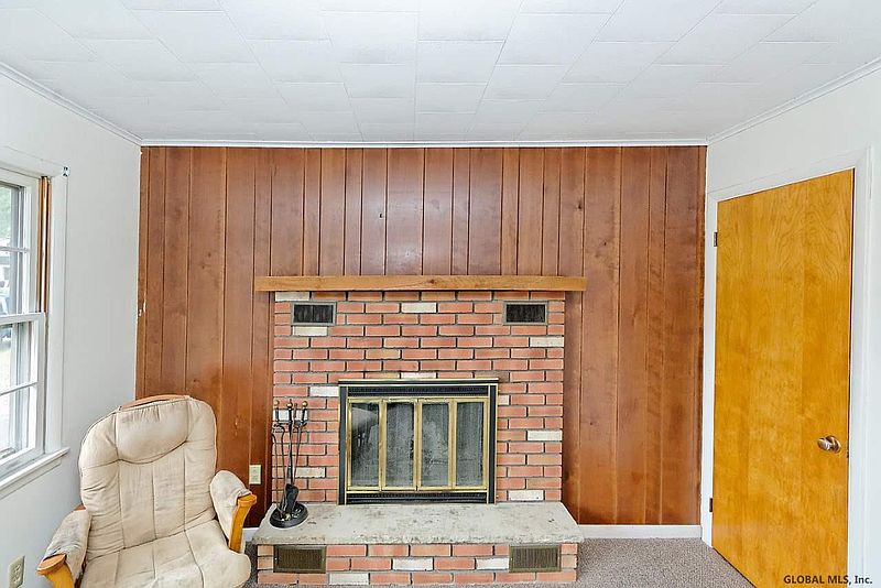 5th image of 10 CHESTNUT Street