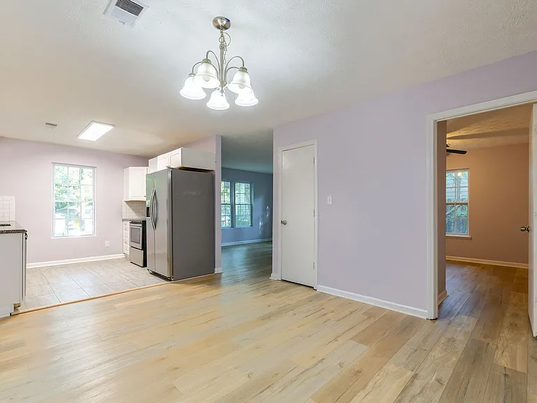 2977 Pearl St — Photo 11