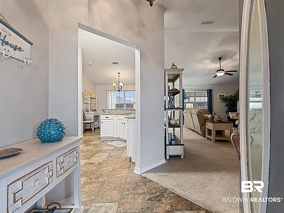 4th image of 2546 Parkford Dr