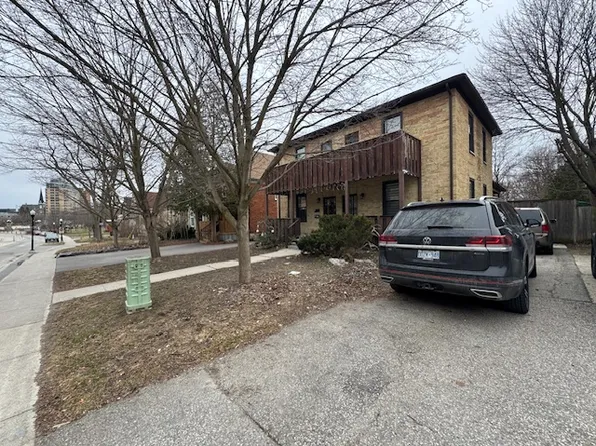 113 Joseph St, Kitchener, ON N2G 1J3