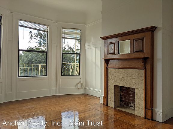 3rd image of 3465 Sacramento St APT 5