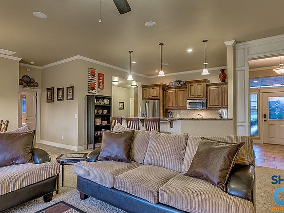 4th image of 16412 Old Oak Dr