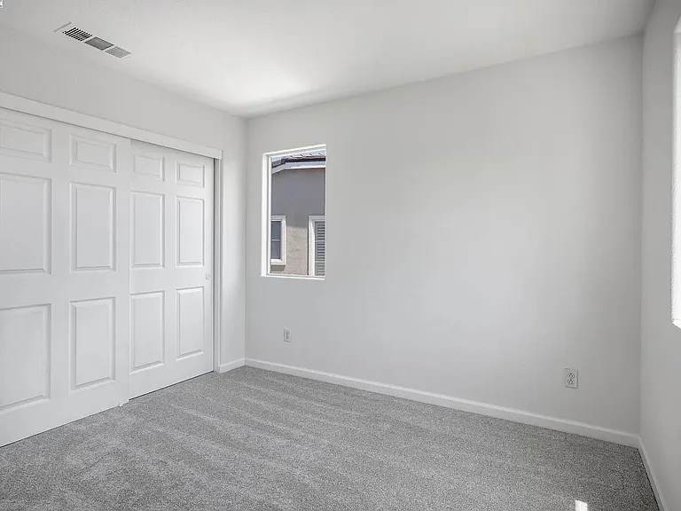 552 Stonehaven Ct — Photo 15