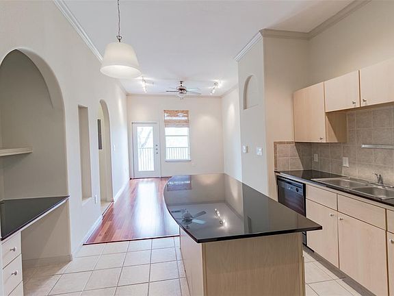 3rd image of 1441 East St Unit 207
