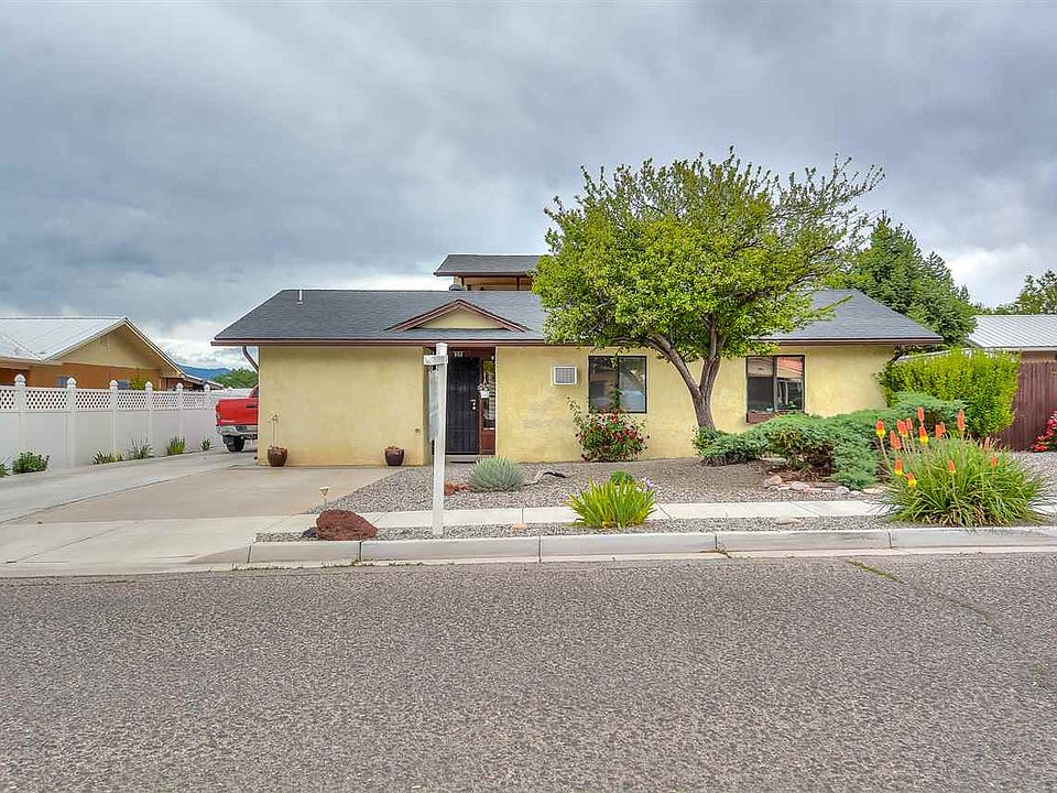 1st image of 938 E Pueblo Dr