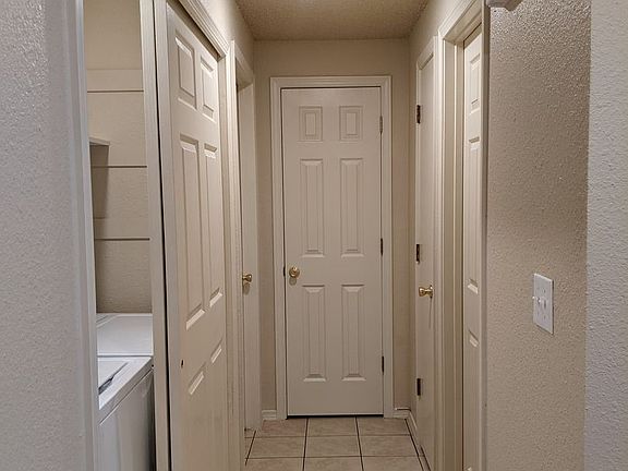 4th image of 17416 8th Avenue Ct E
