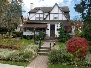 878 Ridgewood Rd, Millburn, NJ 07041