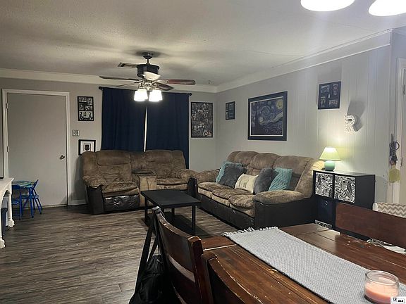 3rd image of 107 Lake Dr