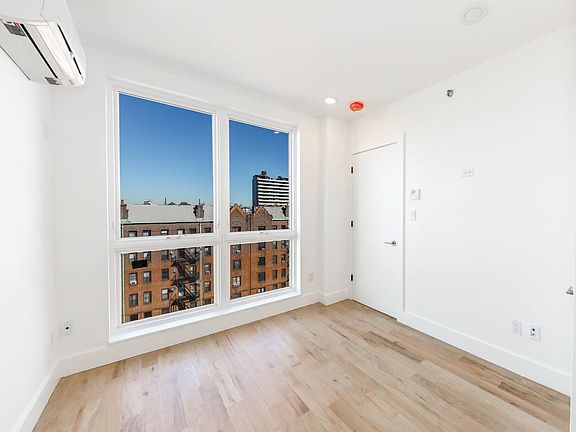 3rd image of 200 Linden Blvd APT 5G