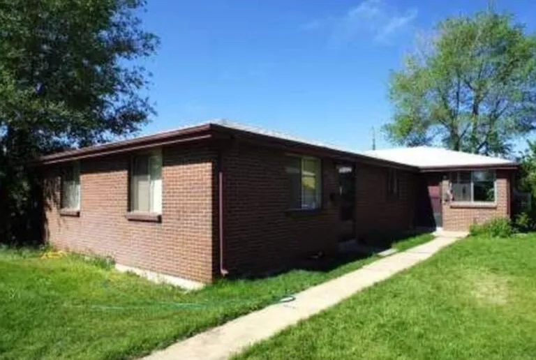 3237 S Huron St — Photo 14