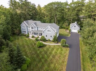 10 Paddock Way, Falmouth, ME 04105
