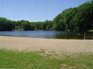 71 Clear Lake Rd, Guilford, CT 06437