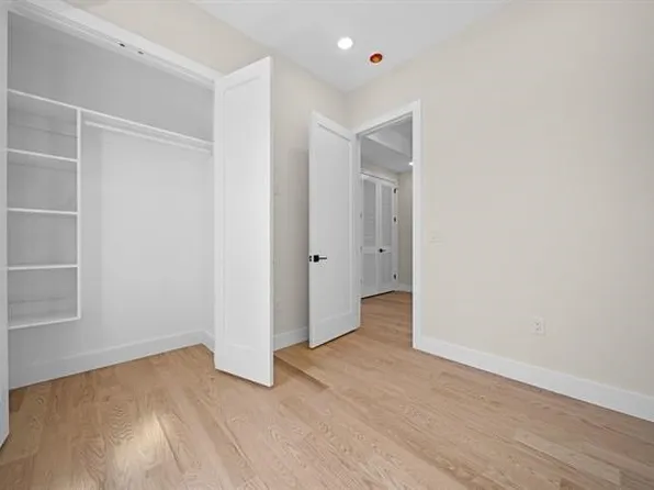 27 Graham Street image 18 of 26