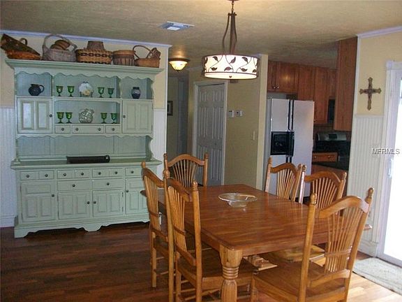 5th image of 1330 Lee Ct
