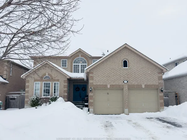 60 Carley Cres, Barrie, ON L4N 0M8