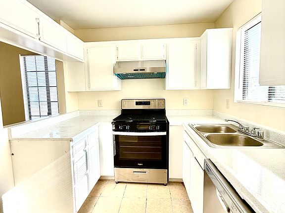 4th image of 2916 E South St APT 2