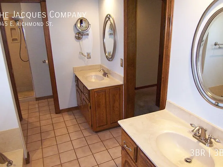 2045 E Richmond St — Photo 8