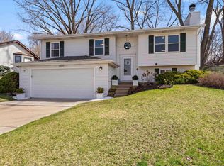 4805 Taylor St, Davenport, IA