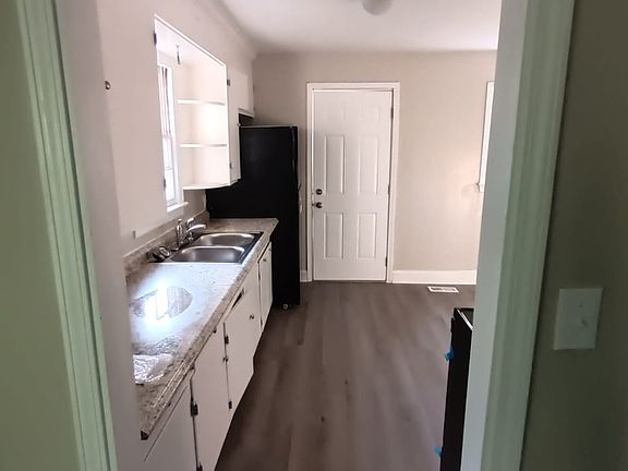 3rd image of 1106 Southern Ave