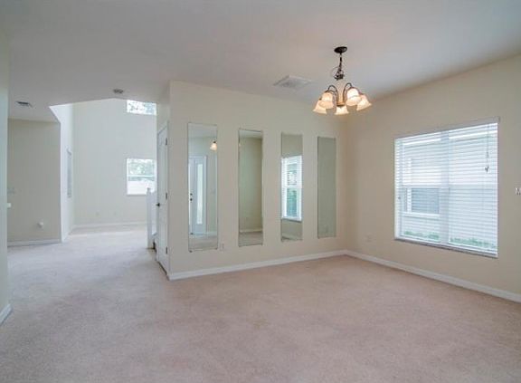 4th image of 7738 Carriage Pointe Dr
