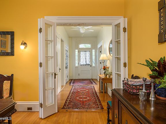 5th image of 21 Cherry St