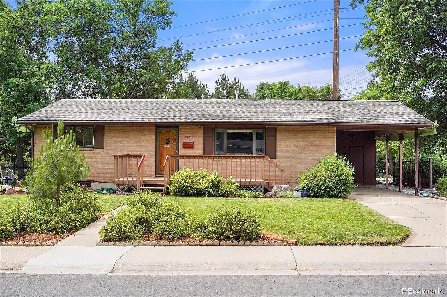 1980 Floral Dr — Photo 2