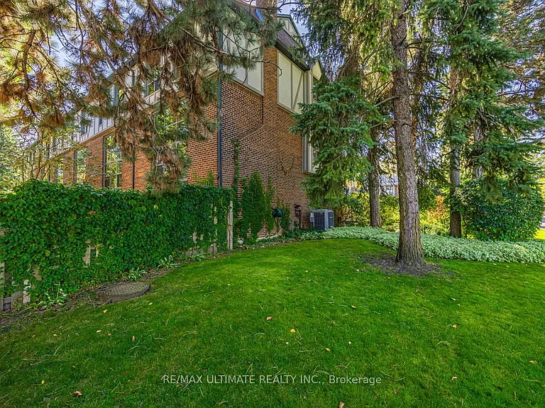 525 Balliol St #17 — Photo 30