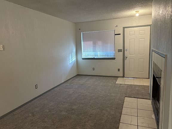 3rd image of 1136 Mazatlan Cir APT B