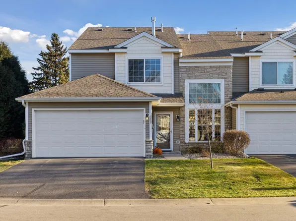 319 Wilderness Dr, Chaska, MN 55318