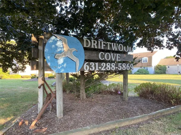 1000 Ninth Street #J70, Greenport, NY 11944