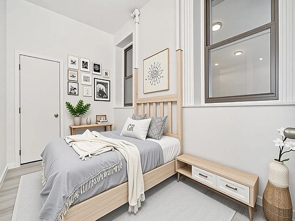 4th image of 319 E 83rd St APT 1A