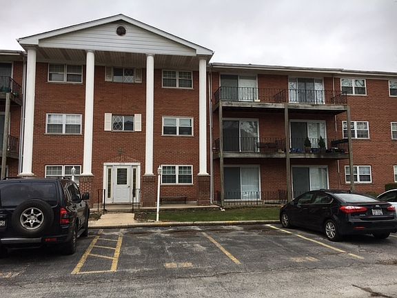 3rd image of 6115 W 94th St APT C7