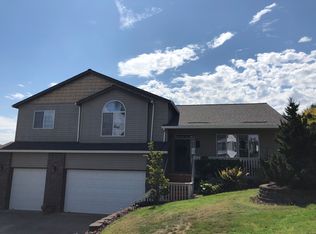 32852 NW Overlook St, Scappoose, OR 97056