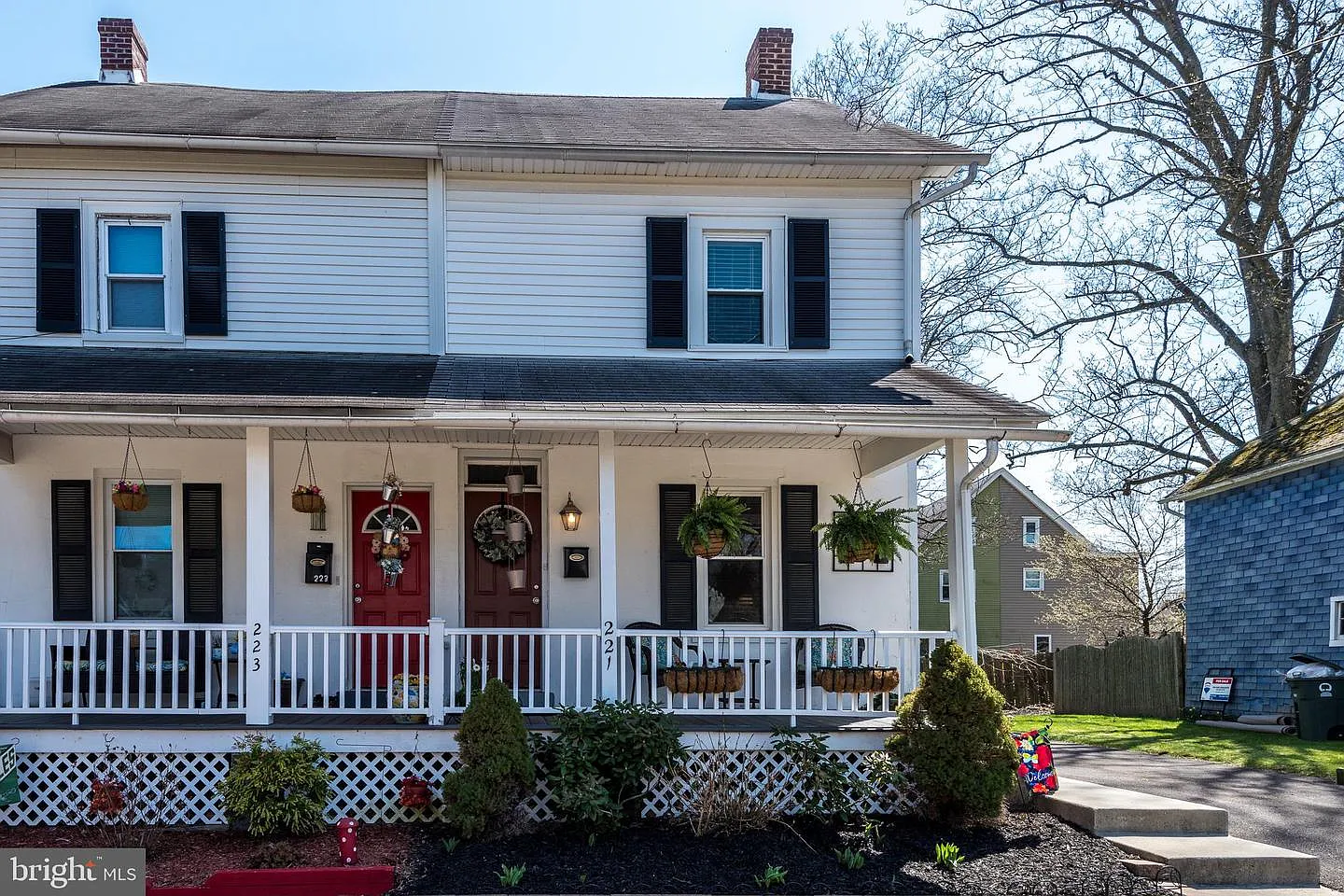 221 Marshall St photo 1