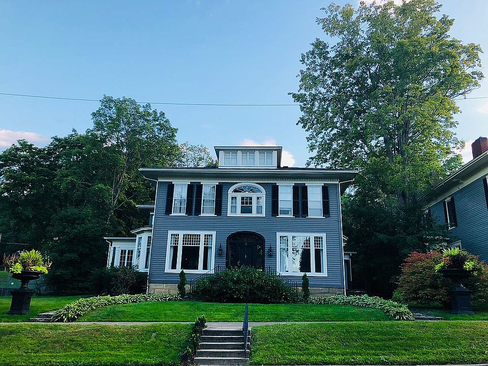 18 E Third Street