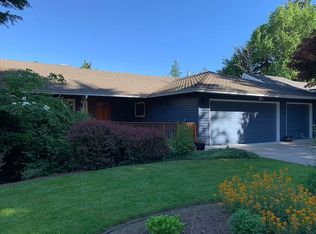 1661 Woodland Ter, Lake Oswego, OR 97034