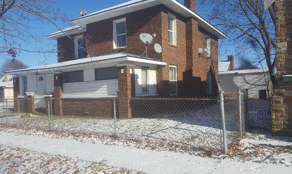 2nd image of 115 S Marion St
