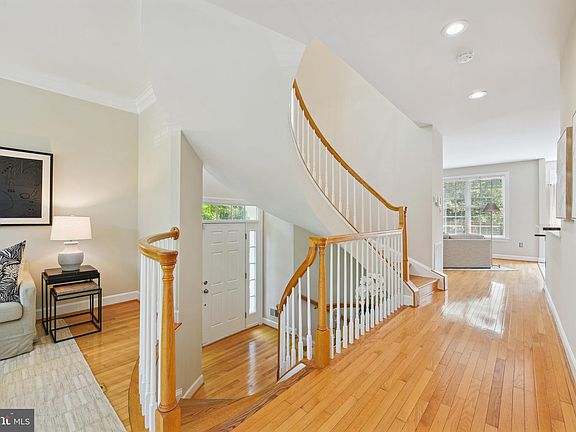5th image of 174 Herndon Mill Cir