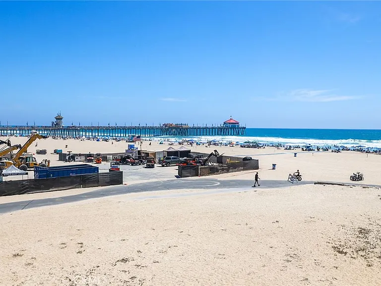 711 Pacific Coast Hwy #330 — Photo 19