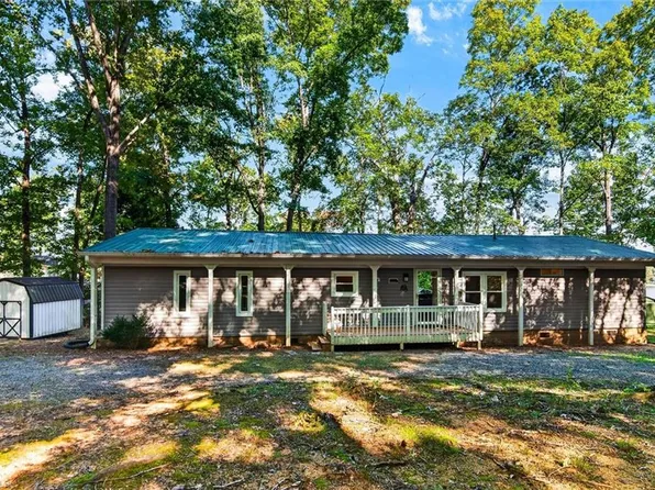 390 Lake Landing Dr, Salisbury, NC 28146