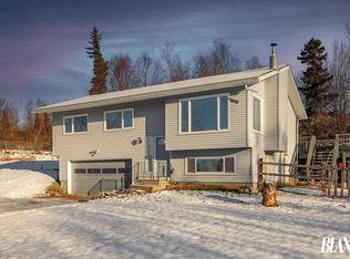 7900 Upper De Armoun Rd, Anchorage, AK 99516