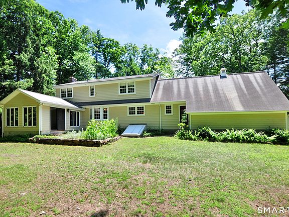 5th image of 220 Arch Road