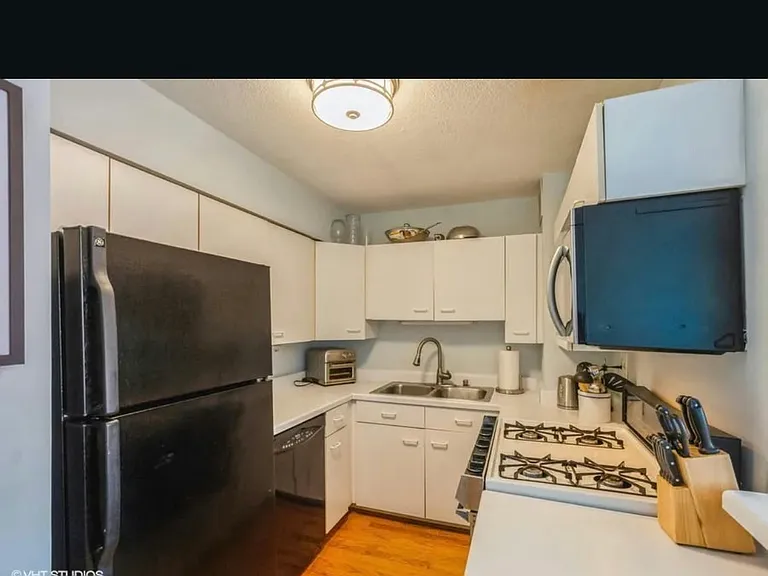 1309 N Wells St #2 — Photo 10