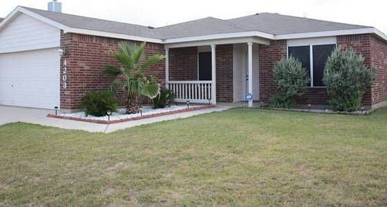 5th image of 4203 Rainlily St