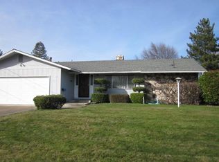 1778 Serenity Dr, Medford, OR