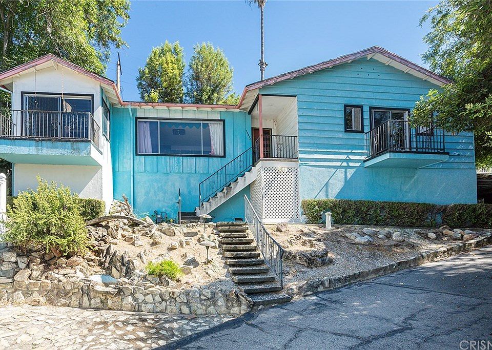 1st image of 22298 Cass Ave