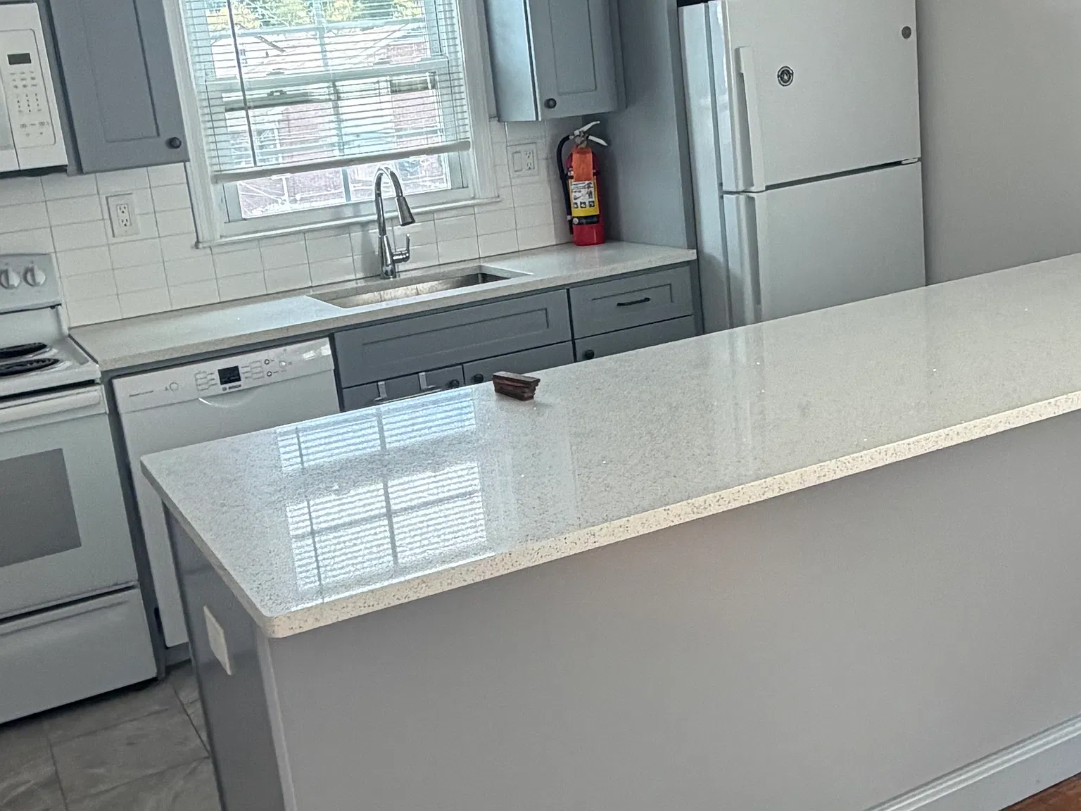 1 bed, 750 sqft, $2,200 — Photo 2